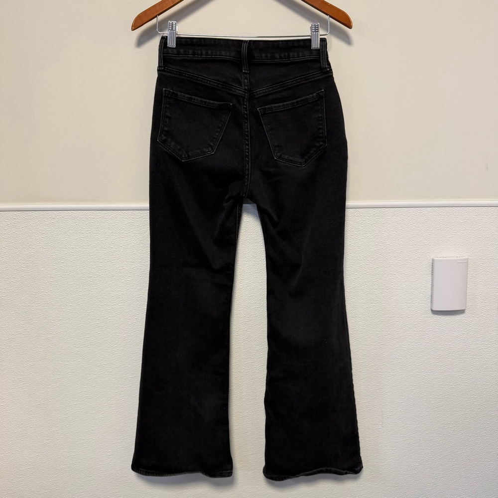 Women's Old Navy High-Rise Wow Flare Jeans in Black, Size 0 Short Bell Bottoms - Picture 4 of 16